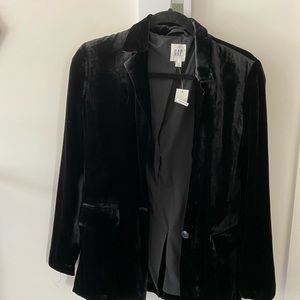 Black velvet blazer (NEVER WORN)